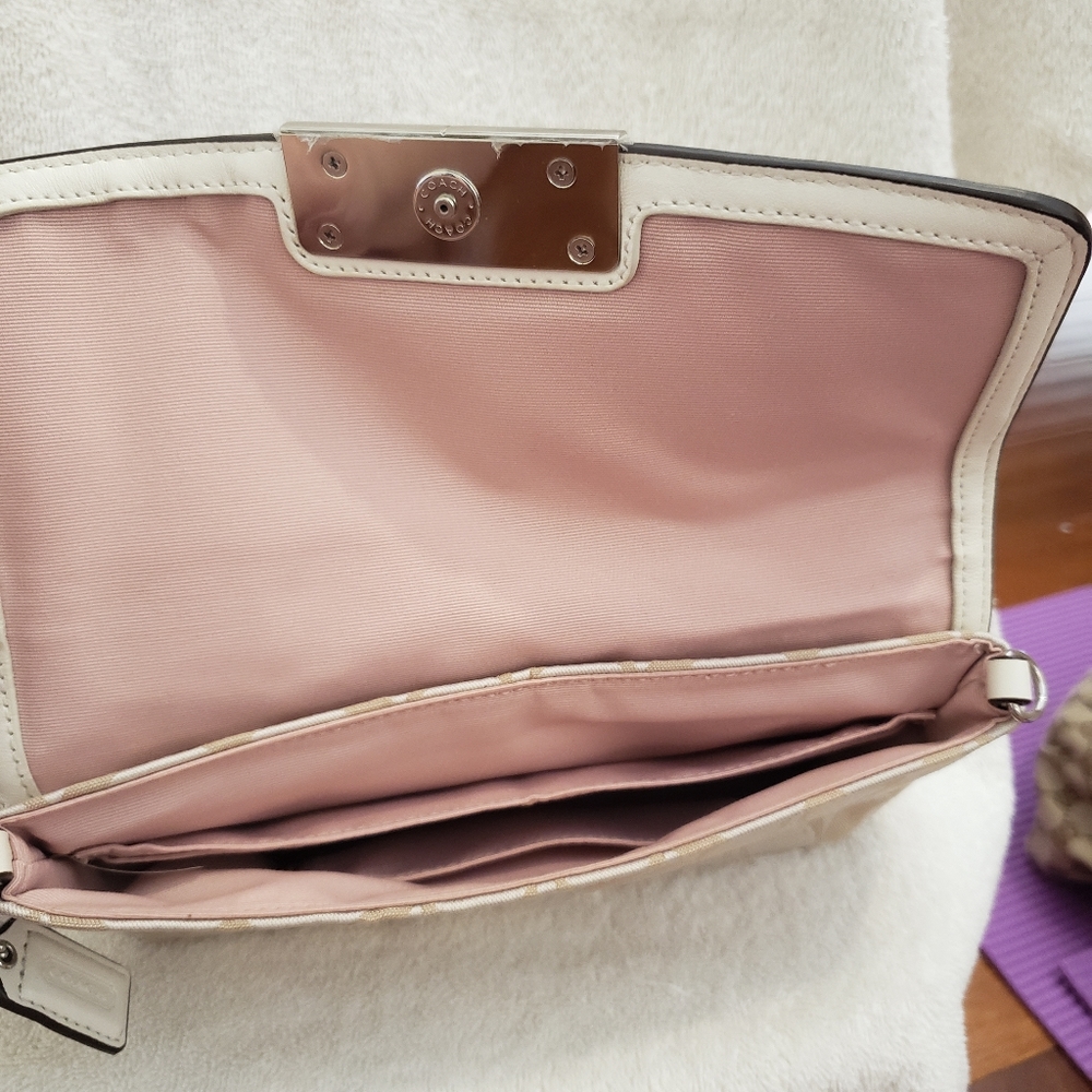 Bags - Picture 2 of 4